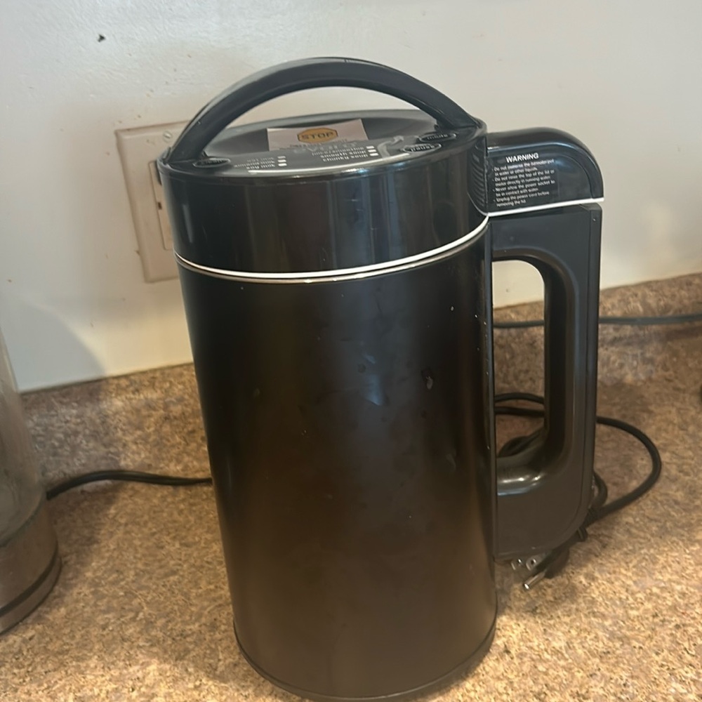 almond maker never use